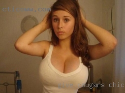 Give cougars chicks good fuck for aunty in nude.